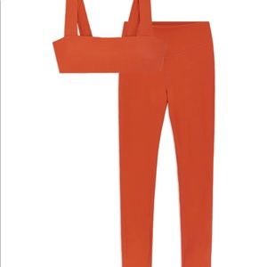 Rust we wore what set size M